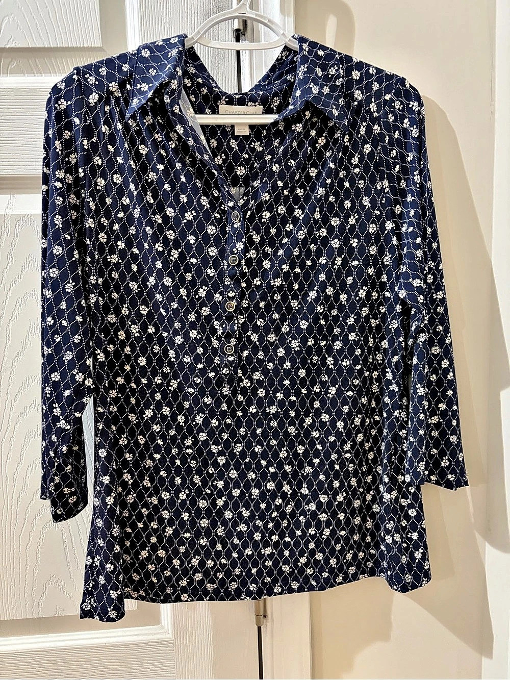 Charter Club Floral Print Blouse in Blue & White Size Medium